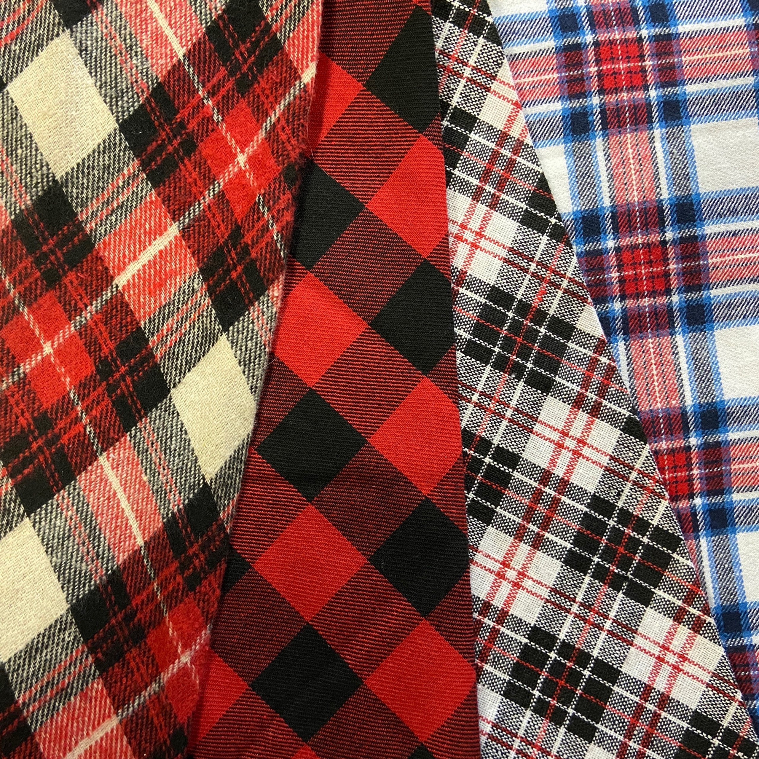 Tessa foulard Produits d’érable Château Scoudouc Maple Products Inc